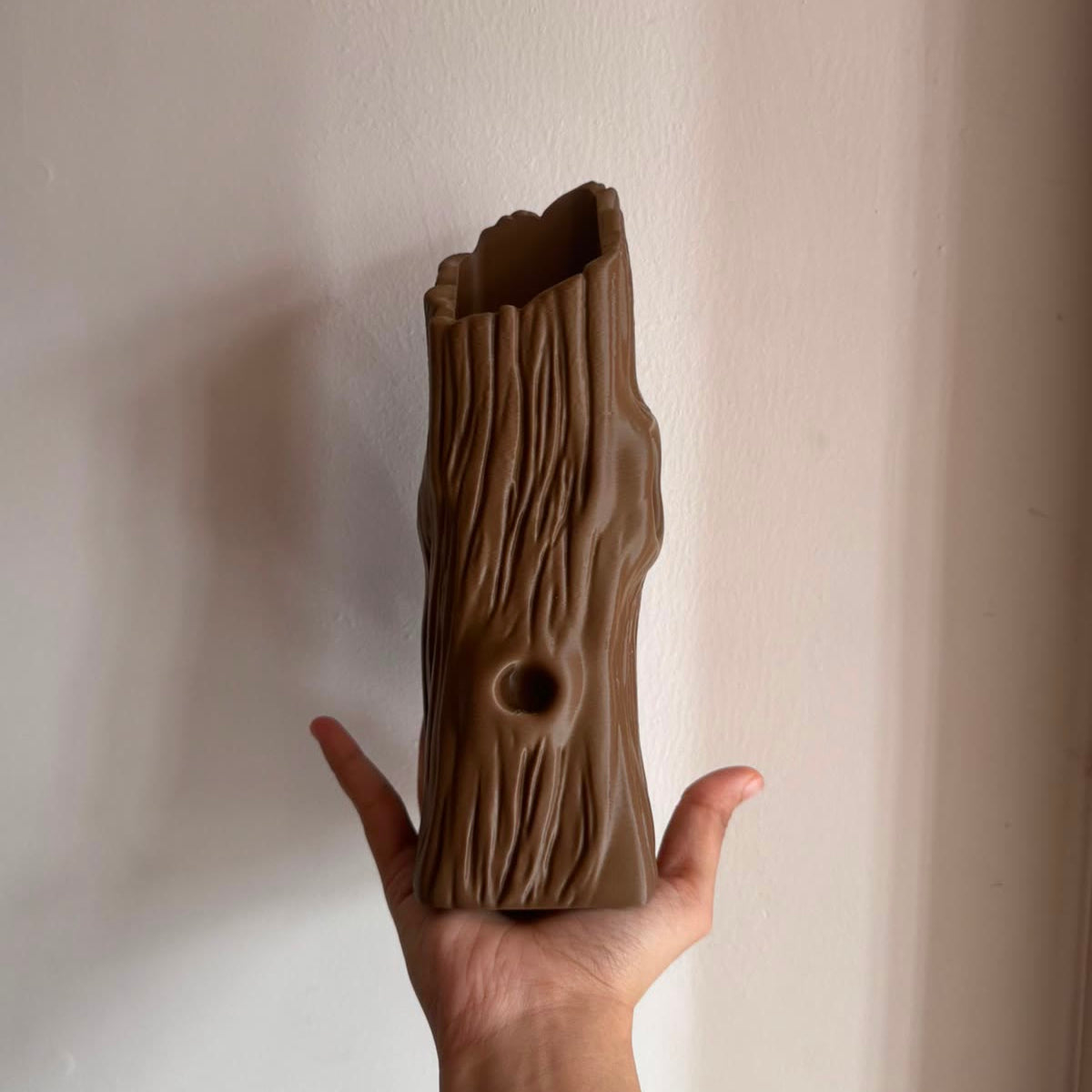 Trunklin Vase in Caramel