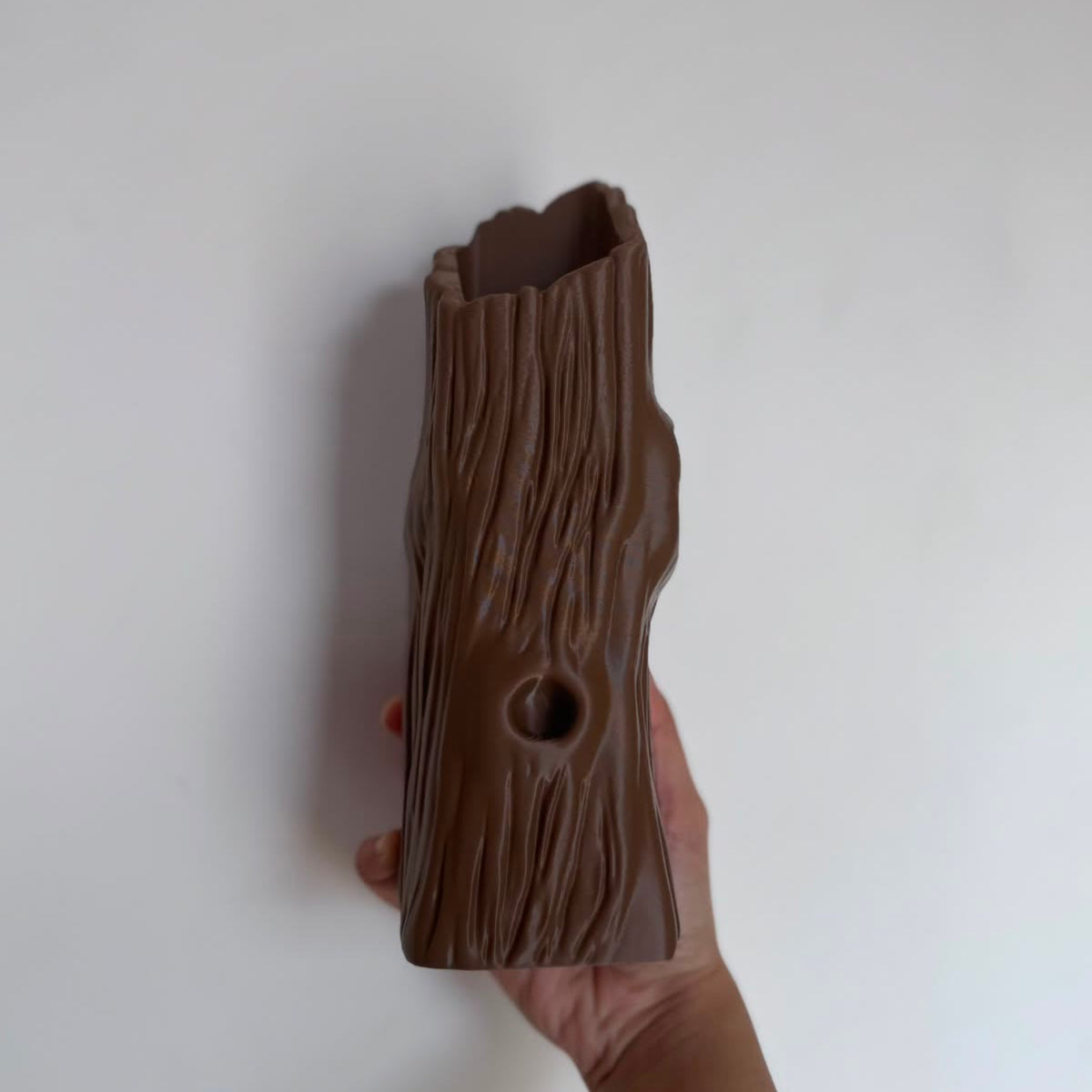 Trunklin Vase in Dark Roast