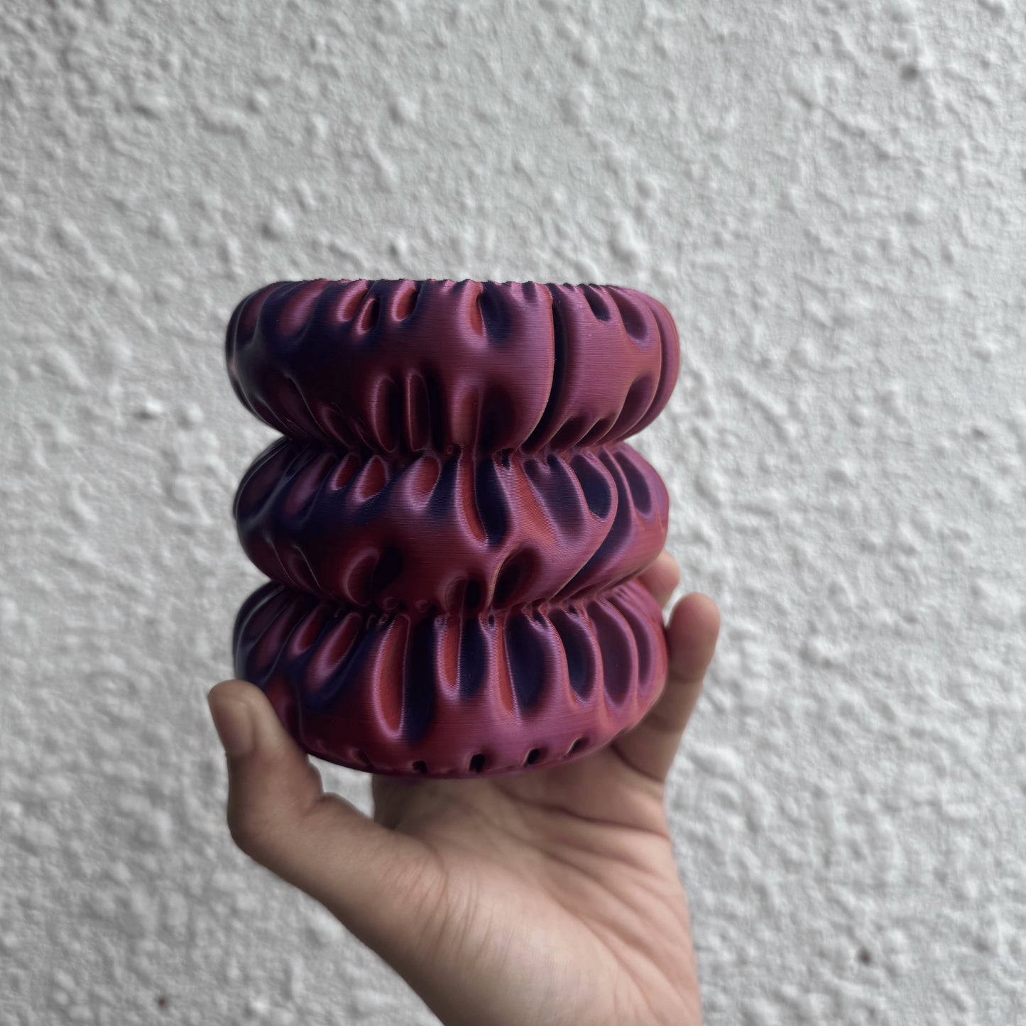 Puff Vanity Pot — colour-changing 3D printed makeup brush & desk holder