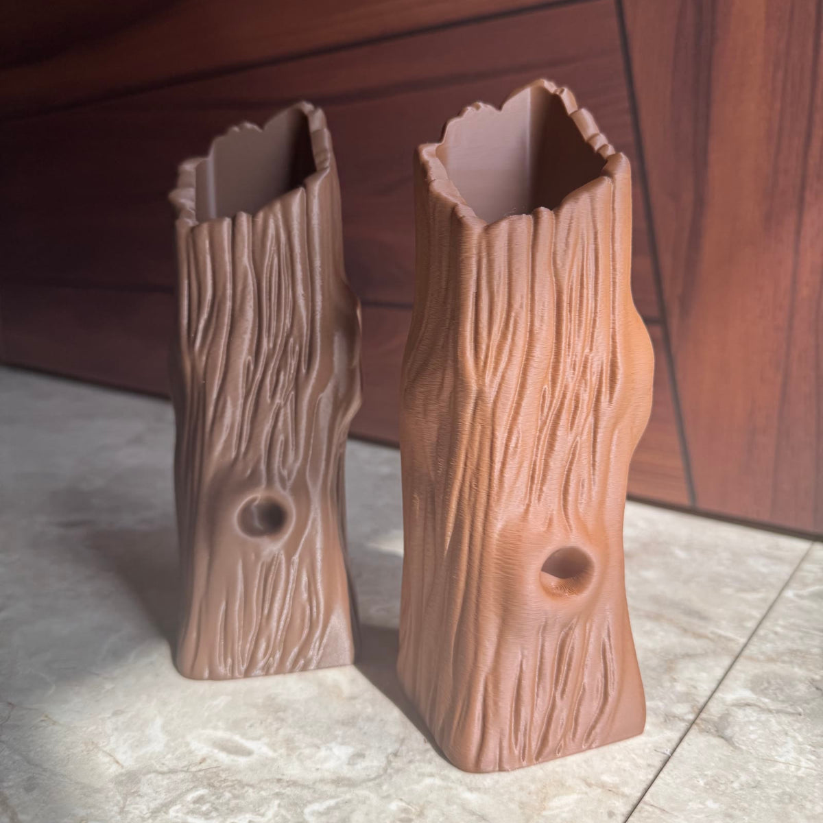 Trunklin Vase pair
