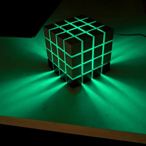 Rubrik Lamp — Green diffuser plate