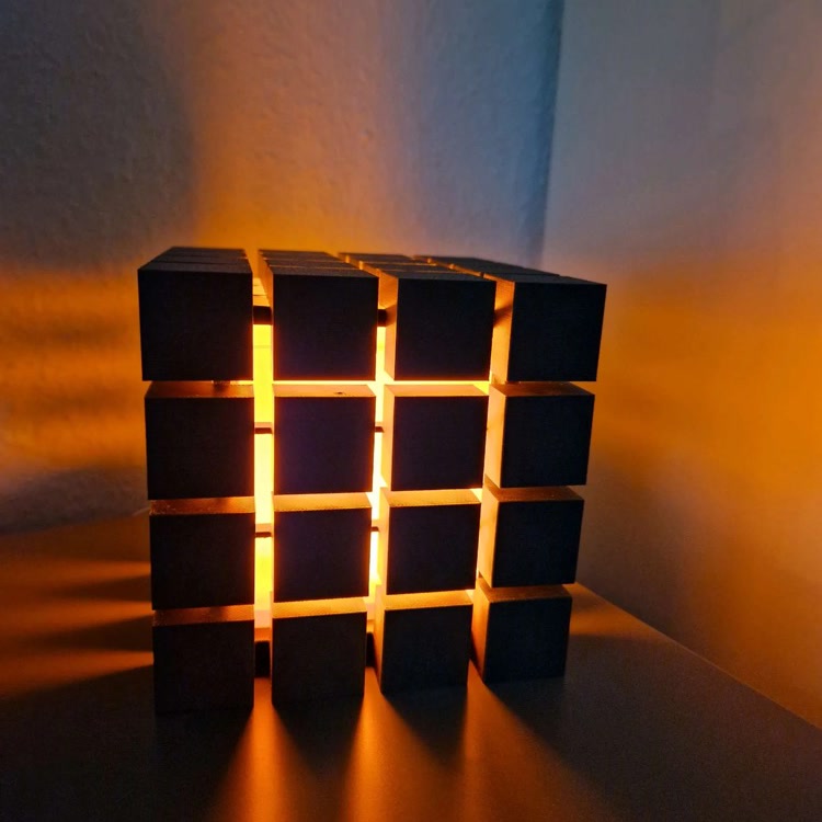 Rubrik Lamp — Yellow diffuser plate