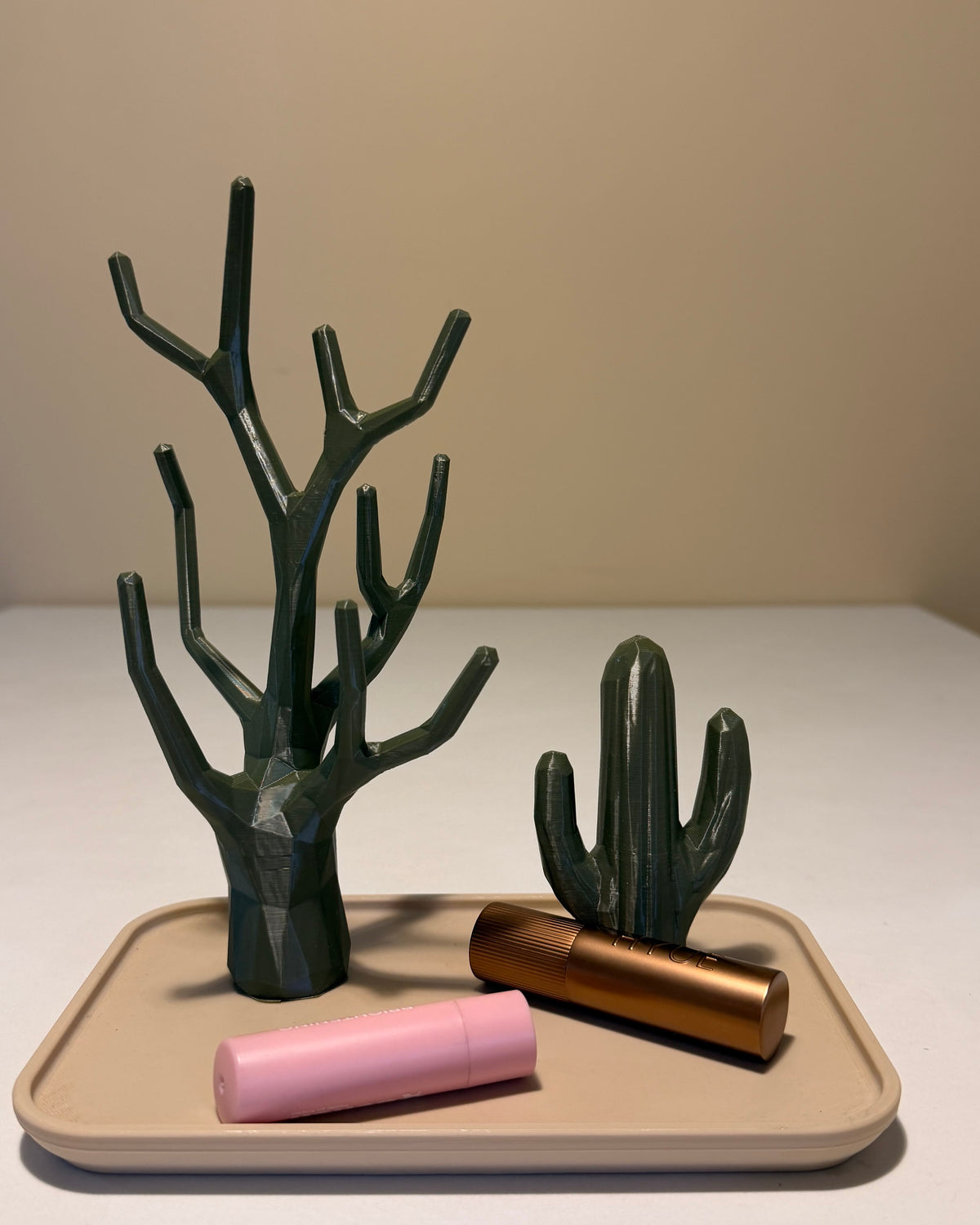 Succulent Jewellery Organiser in Olive